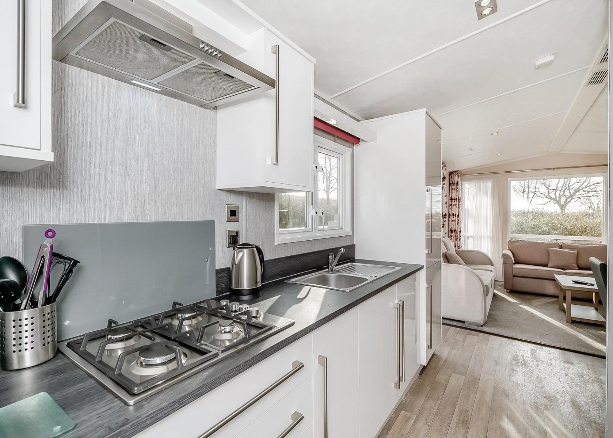 Castle Brake Holiday Park Woodbury Room photo